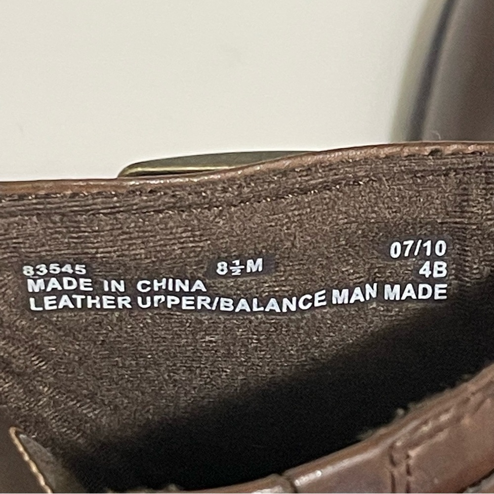 Clarks Women’s Size 8.5 US
Bendables Brown Leather Slip On Comfort Mules 83545 - Picture 16 of 16